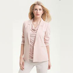 ملابس حريمي